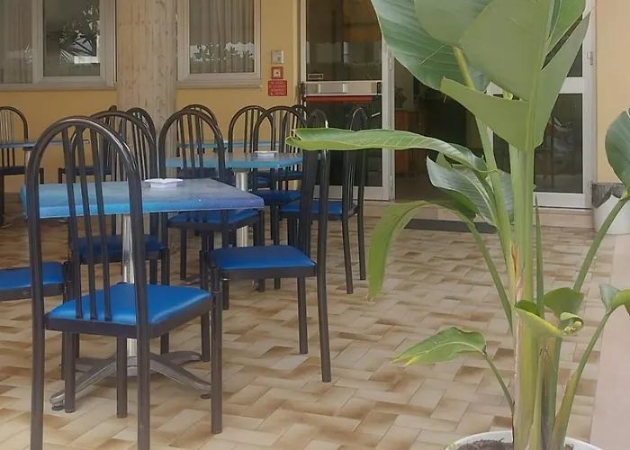 Hotel Holiday Garnì