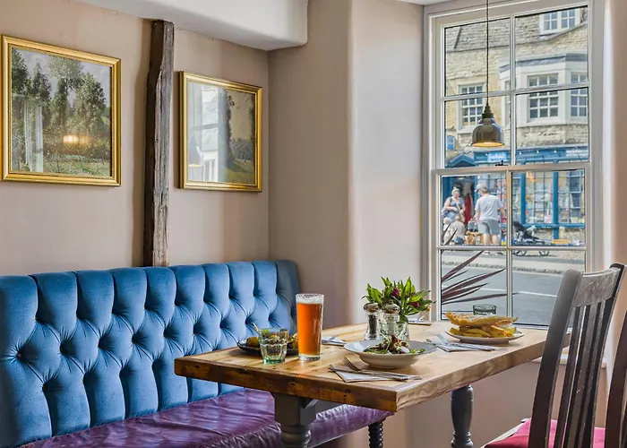 The Golden Pheasant Inn Burford