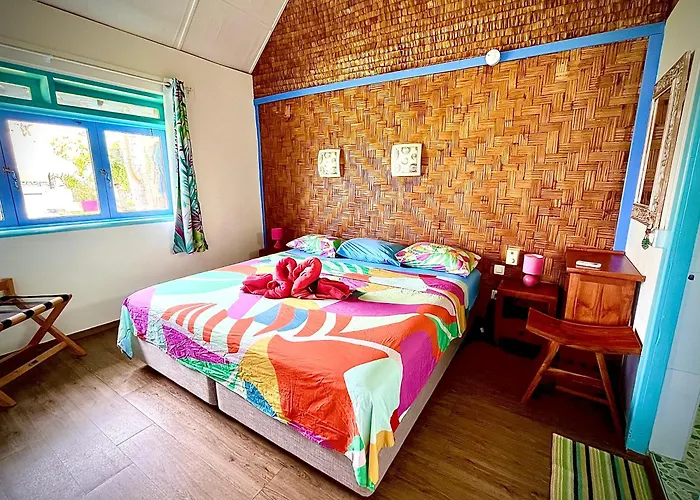Linareva Moorea Beach Resort Haapiti