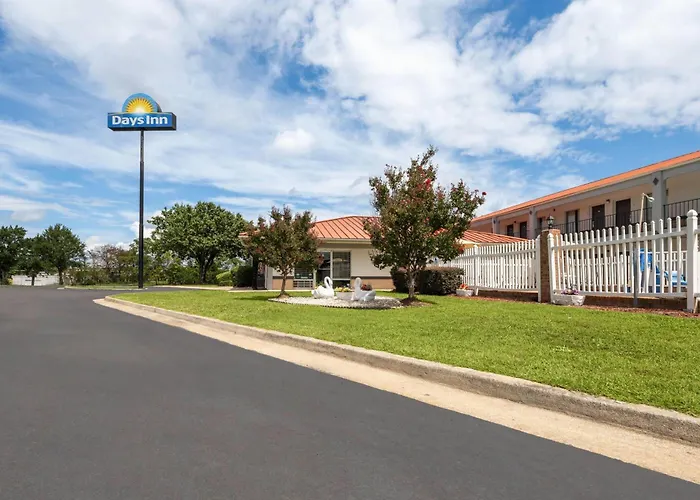 Days Inn By Wyndham Augusta Wheeler Road