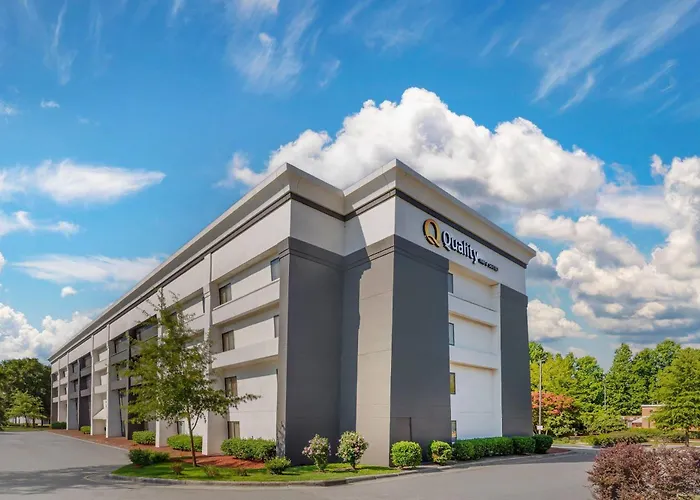 Quality Inn & Suites Raleigh Durham Airport
