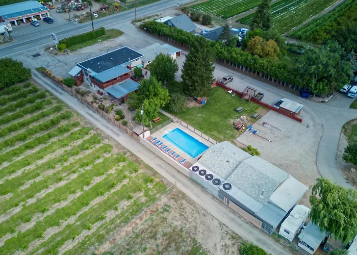 Maple Leaf Motel & Rv Park Resort Oliver