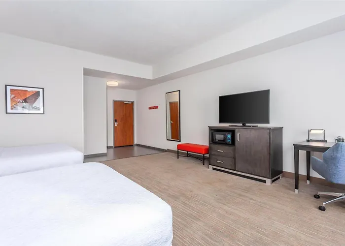 Hampton Inn Akron-South