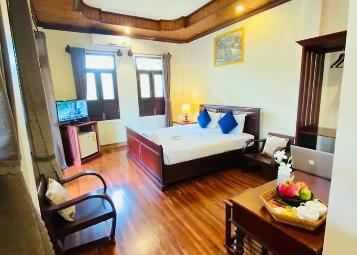 Maison Vongprachan & Travel