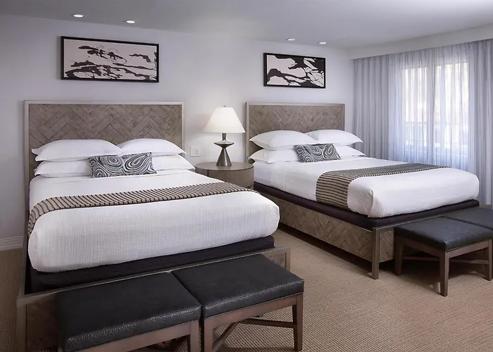West Beach Inn, A Coast Hotel