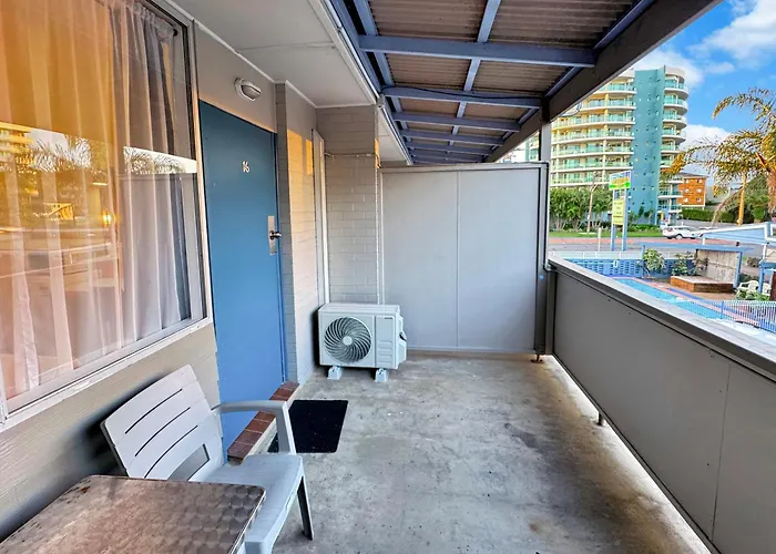 Golden Sands Motor Inn Forster