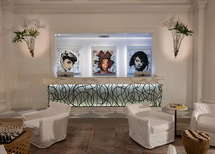 International House Hotel