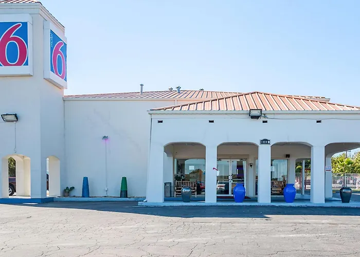 Motel 6-Round Rock, Tx