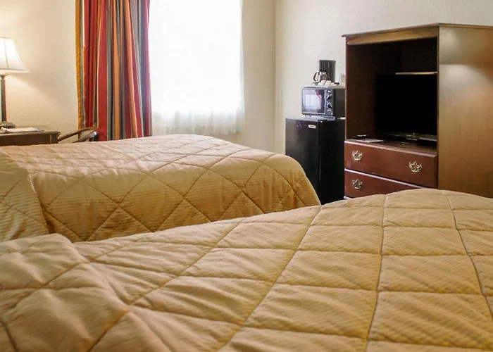 Quality Inn Broken Arrow - Tulsa