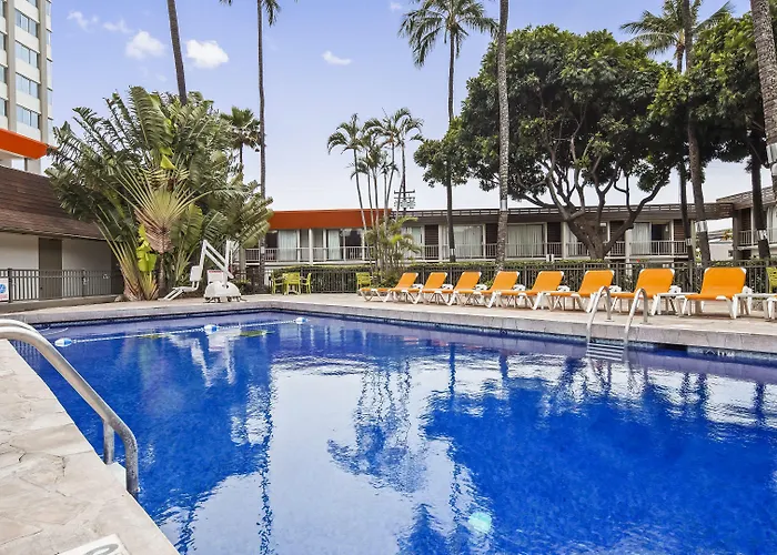 Best Western The Plaza Hotel Honolulu Airport - Free Breakfast