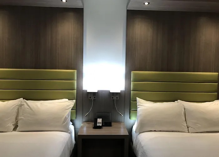 Rodeway Inn Near Melrose Ave