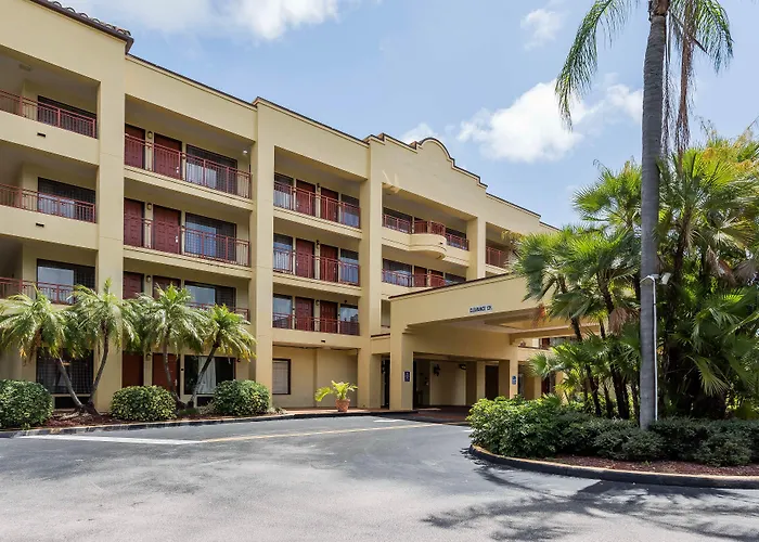 Boca Suites Deerfield Beach; Surestay Collection By BW