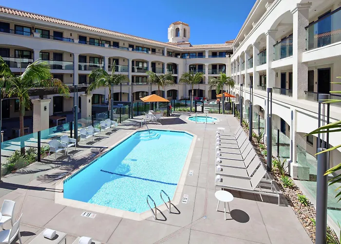Homewood Suites By Hilton Central