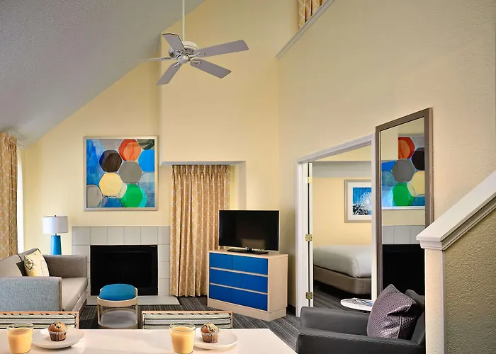 Sonesta Simply Suites Cleveland Airport Middleburg Heights