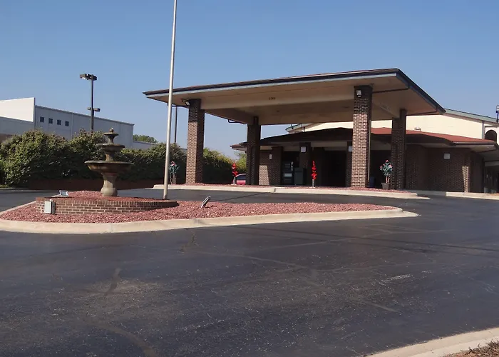 Econo Lodge Inn & Suites Huntsville University Area