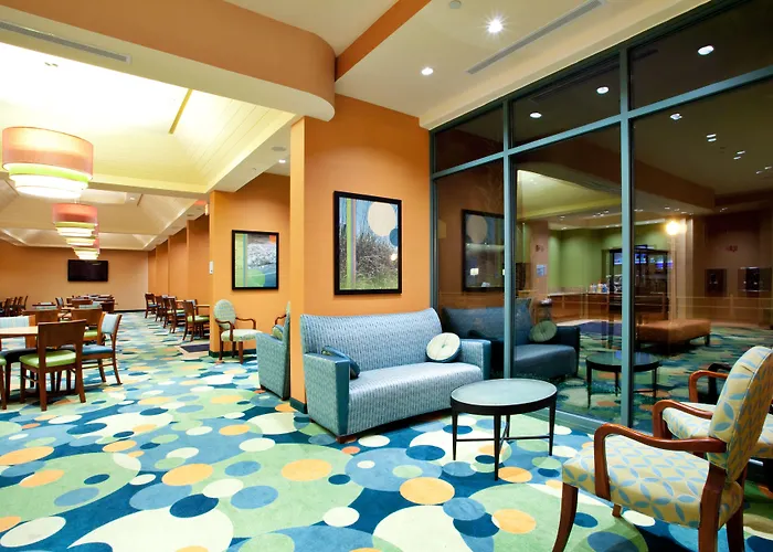 Holiday Inn Express & Suites Va Beach Oceanfront By Ihg
