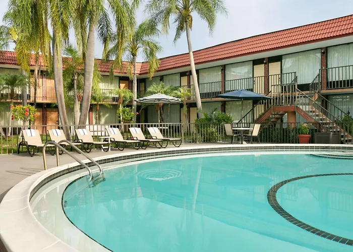 Days Inn By Wyndham Clearwater/Central