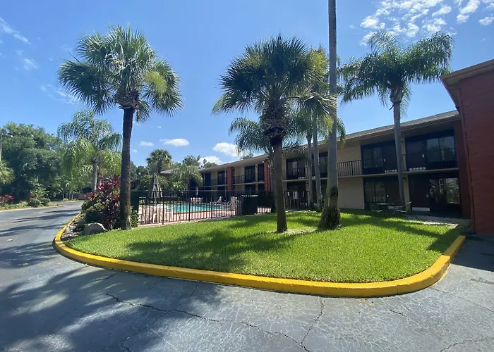 Quality Inn & Suites Airport