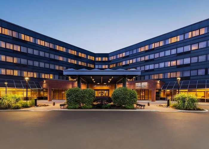 Crowne Plaza Edison By Ihg