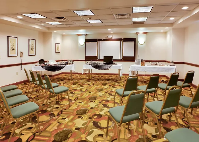 Hawthorn Suites Midwest City