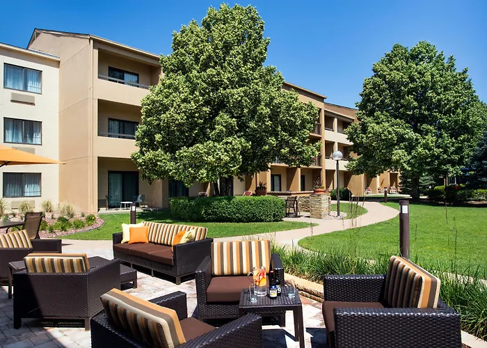 Courtyard By Marriott Denver Central Park