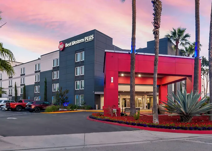 Best Western Plus Commerce Hotel
