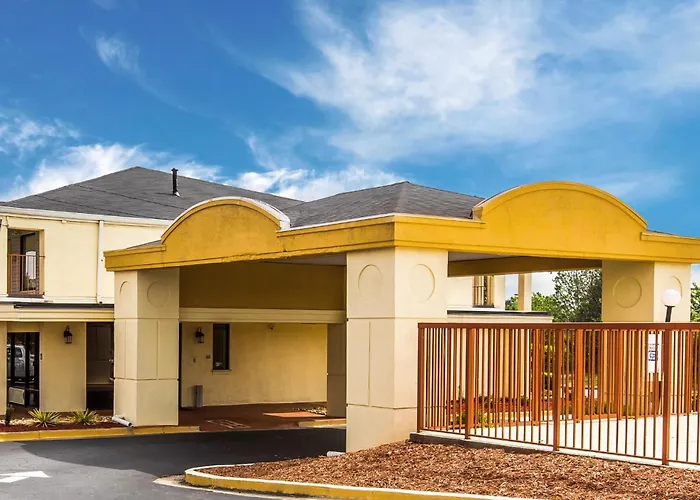 Econo Lodge - Conyers