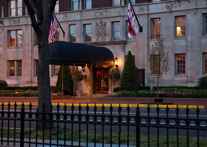 Hotel Lombardy