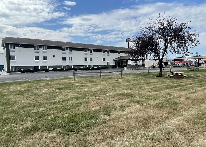 Countryside Inn & Suites Omaha East-Council Bluffs Ia