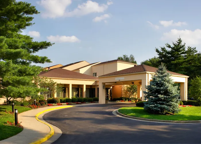 Courtyard By Marriott Lexington North