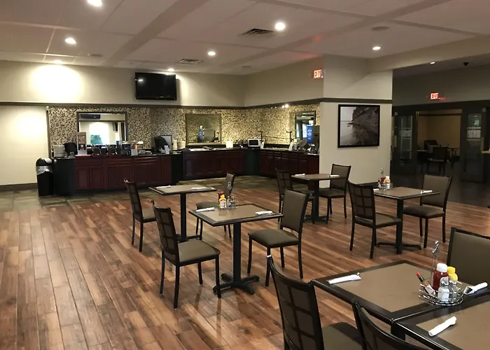 Best Western Plus Milwaukee Airport Hotel & Conference Center