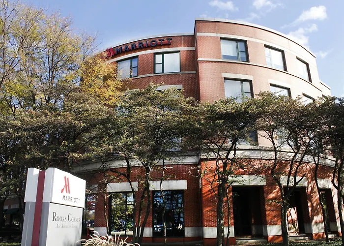 Courtyard By Marriott At Medical District-Uic