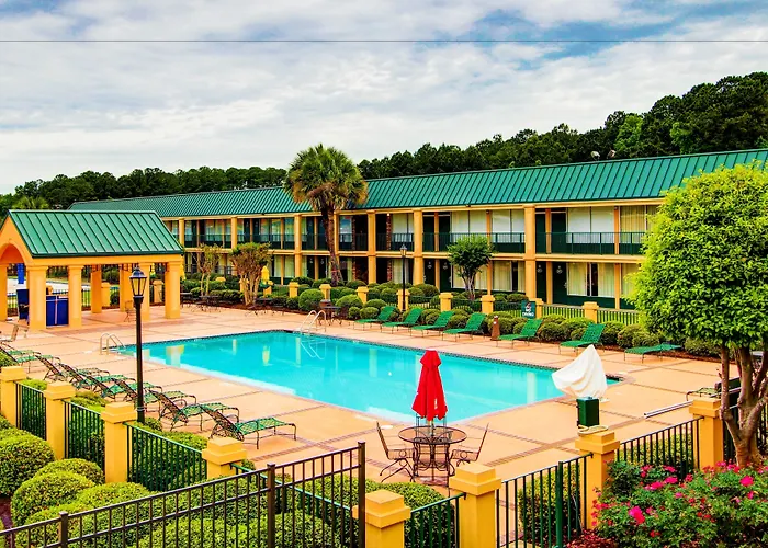 Quality Inn Richmond Hill - Savannah I-95