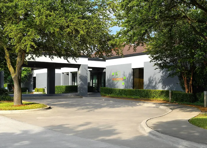 Courtyard By Marriott Dallas Richardson At Spring Valley