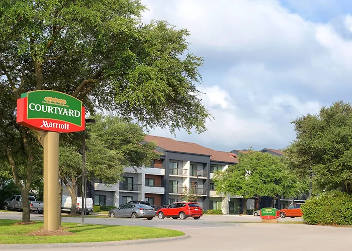 Courtyard By Marriott Dallas Richardson At Spring Valley