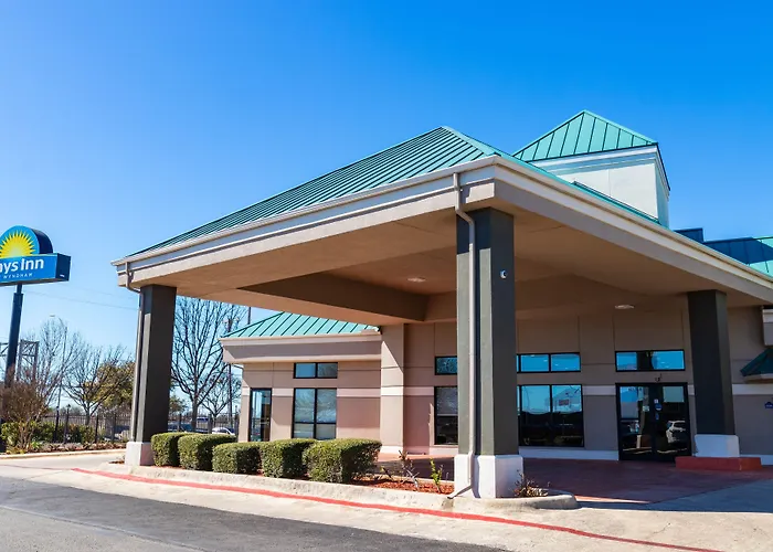 Days Inn By Wyndham N.W. Medical Center