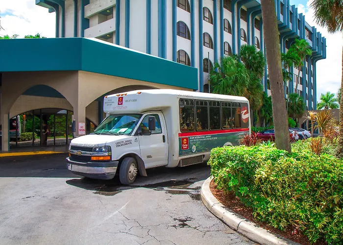 Clarion Inn & Suites Miami International Airport