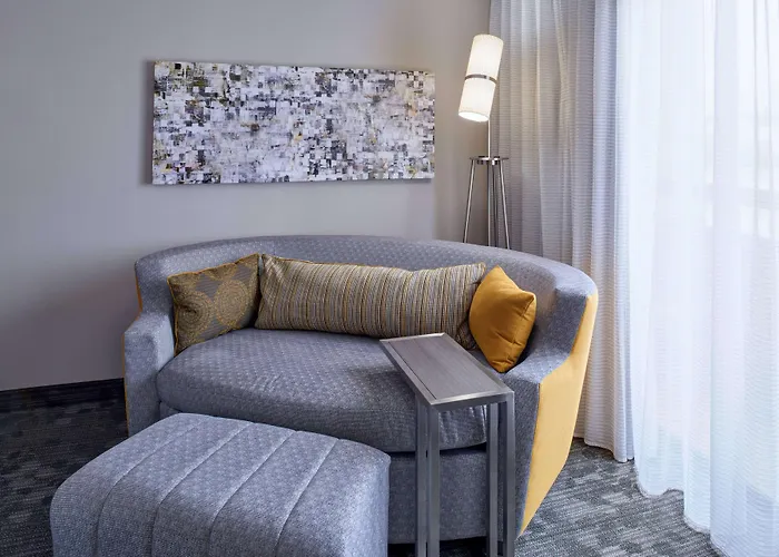 Sonesta Select Indianapolis Carmel Hotel