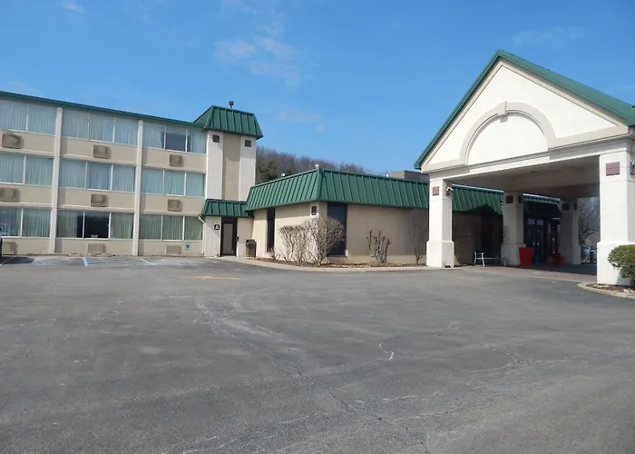 Ramada By Wyndham Beaver Falls