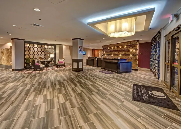 Doubletree By Hilton Decatur Riverfront