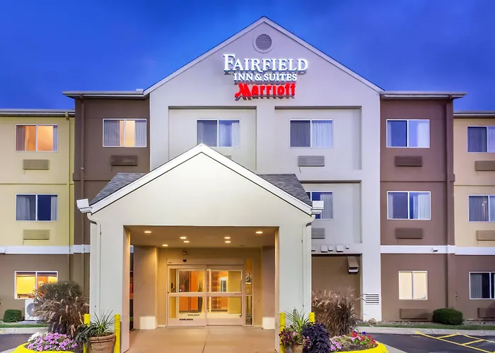 Fairfield Inn & Suites Canton