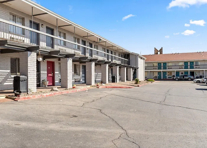 Days Inn By Wyndham Albuquerque Northeast