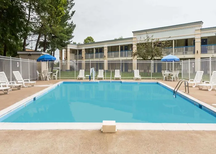 Days Inn By Wyndham Fredericksburg North