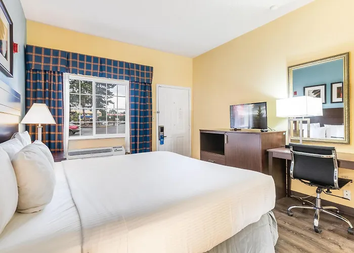 Days Inn By Wyndham Federal Way