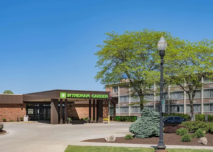Wyndham Garden Kenosha Harborside Hotel