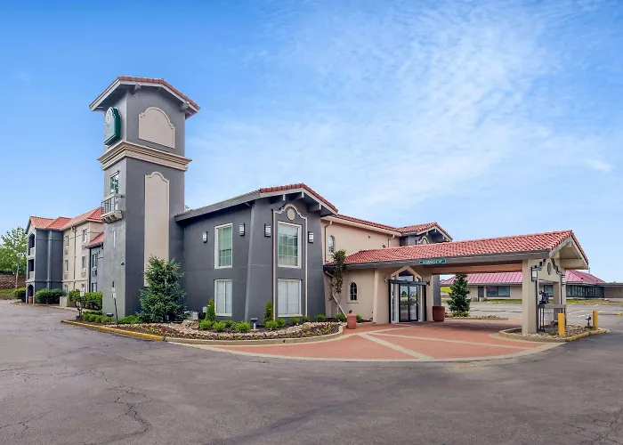 La Quinta Inn By Wyndham Kansas City