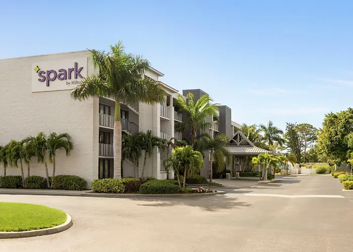 Spark By Hilton Sarasota Siesta Key Gateway