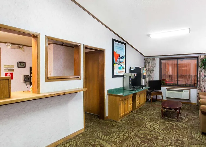 Howard Johnson By Wyndham Wilmington