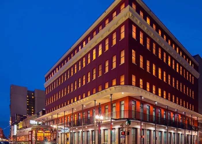 Courtyard By Marriott New Orleans Downtown Near The French Quarter