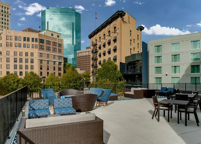 Fairfield Inn & Suites Downtown/Convention Center